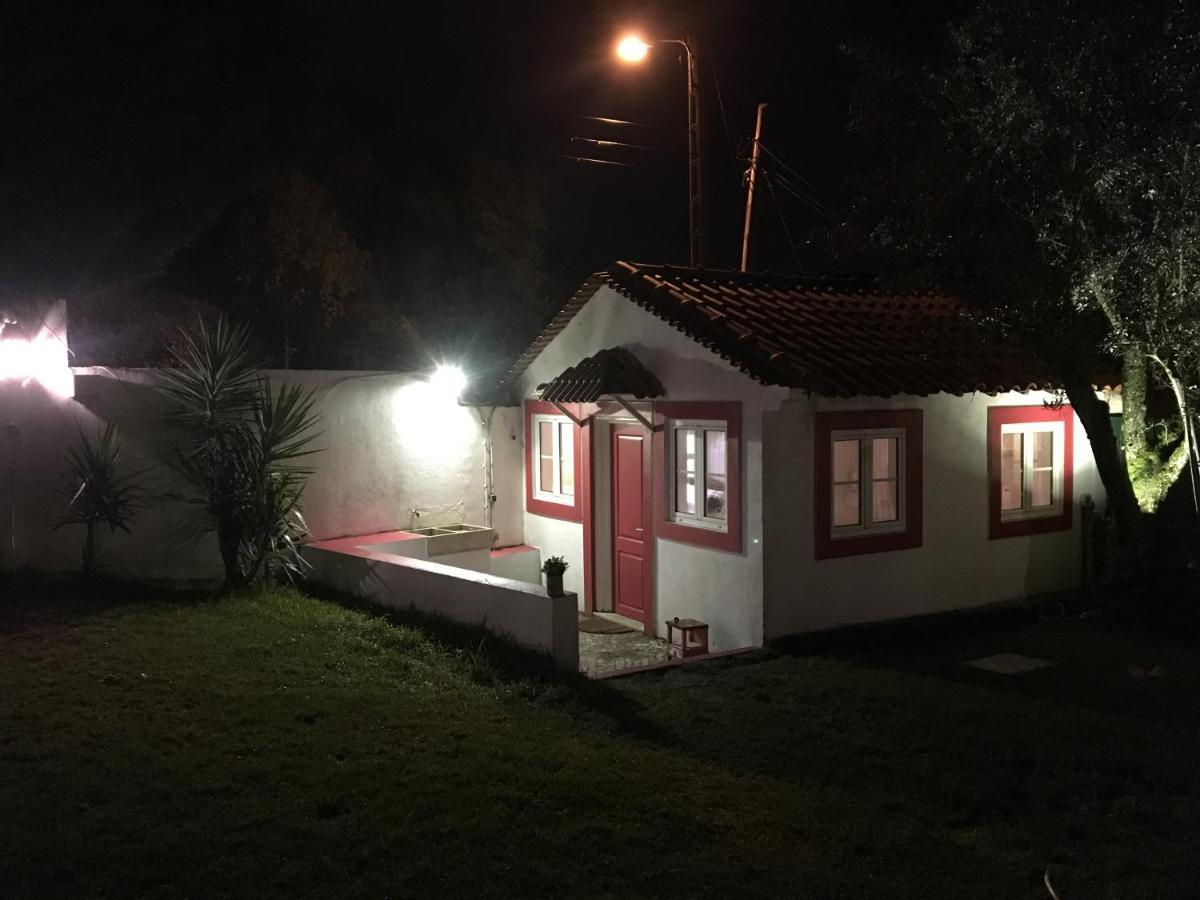 Вілла Lisbon Cozy House W/Garden And Pool Valejas Екстер'єр фото